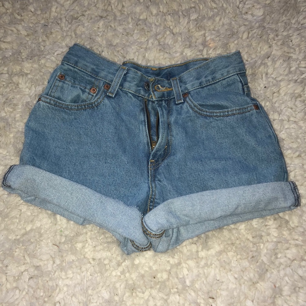 VINTAGE LEVIS SHORTS